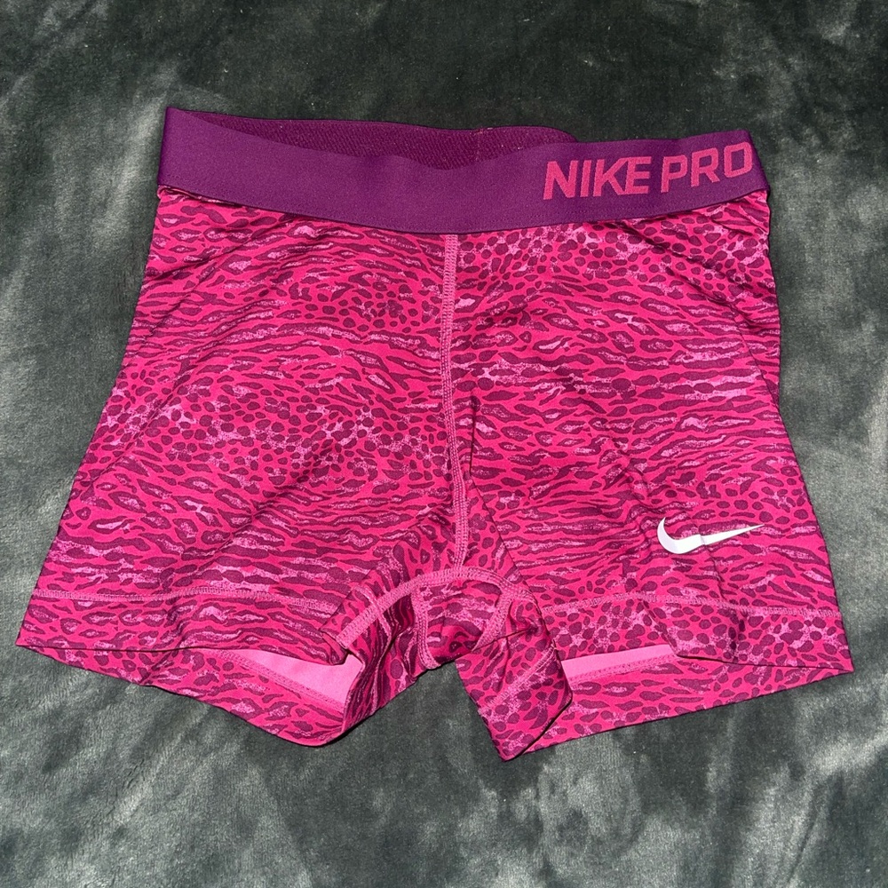 Women’s Nike Pro-Size Small